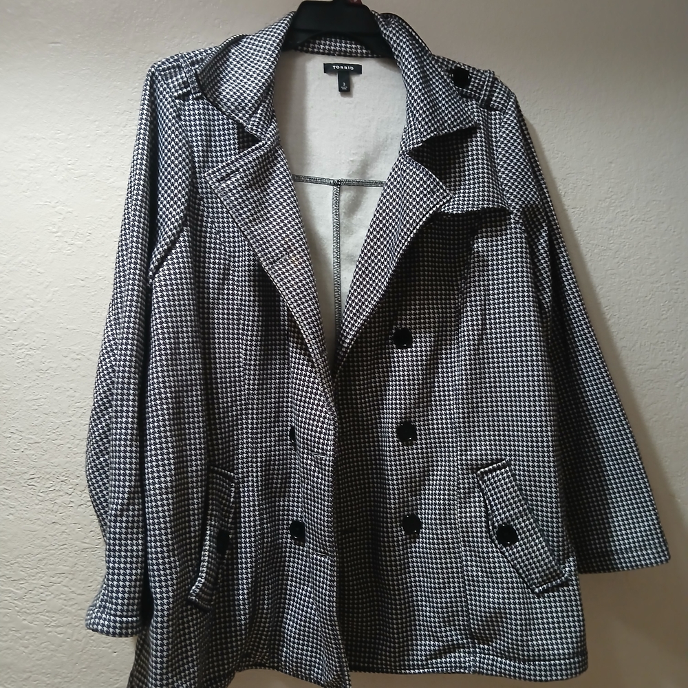 Torrid size 3torrid black and White Checkered Women's Coat